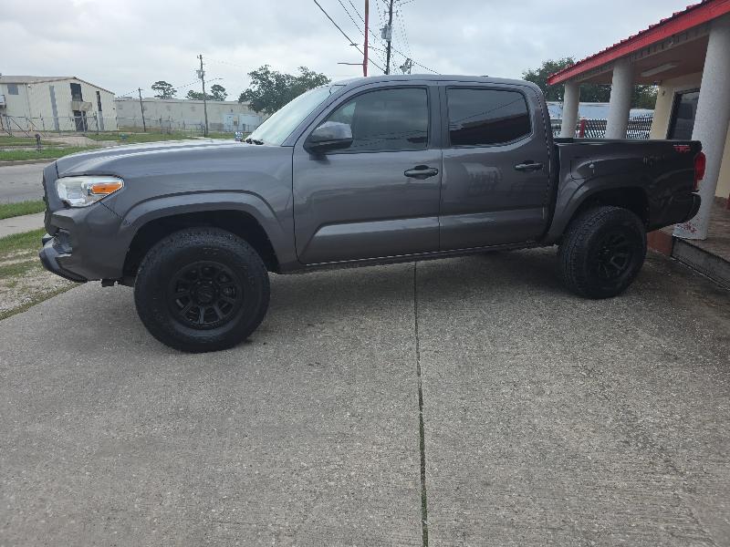 Toyota Tacoma SR5 Double Cab Long Bed I4 6AT 2WD 2017
