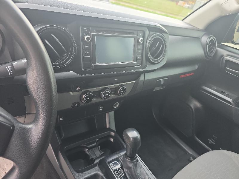 Toyota Tacoma SR5 Double Cab Long Bed I4 6AT 2WD 2017