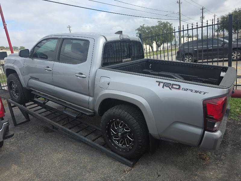 Toyota Tacoma 4WD Double Cab LB V6 AT TRD Sport (Natl) 2019