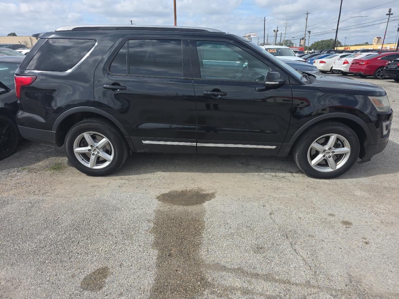 Ford Explorer XLT 4WD 2017