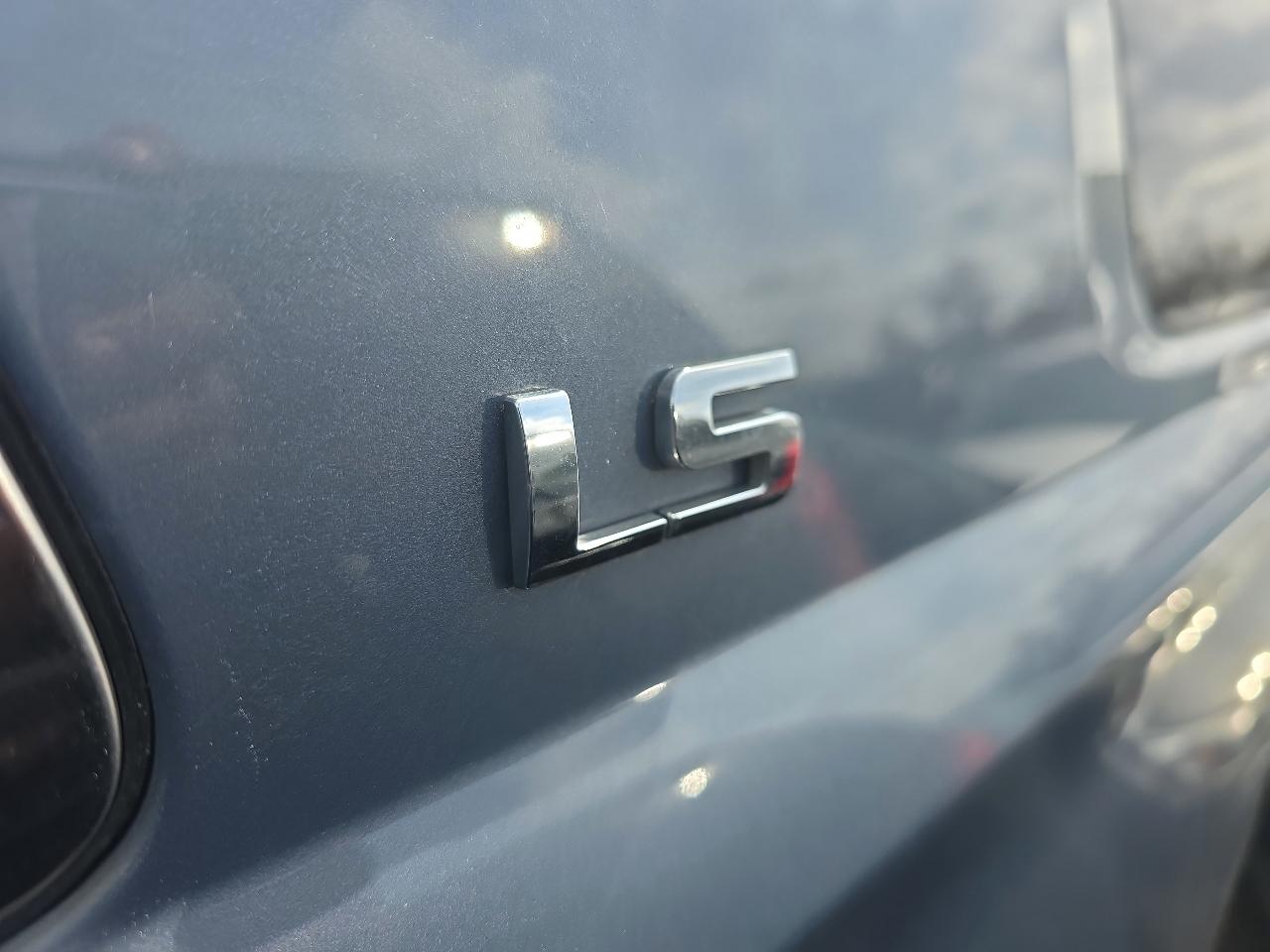 Chevrolet Tahoe LS 2WD 2015