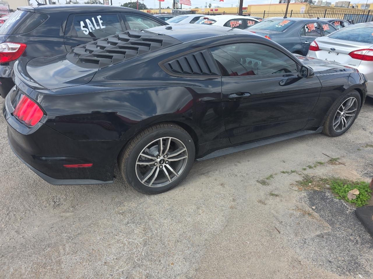 2015 Ford Mustang EcoBoost Coupe