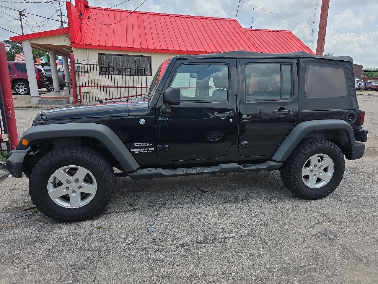 Jeep Wrangler Unlimited Sport 4WD 2012