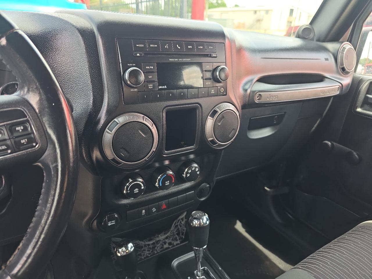 Jeep Wrangler Unlimited Sport 4WD 2012