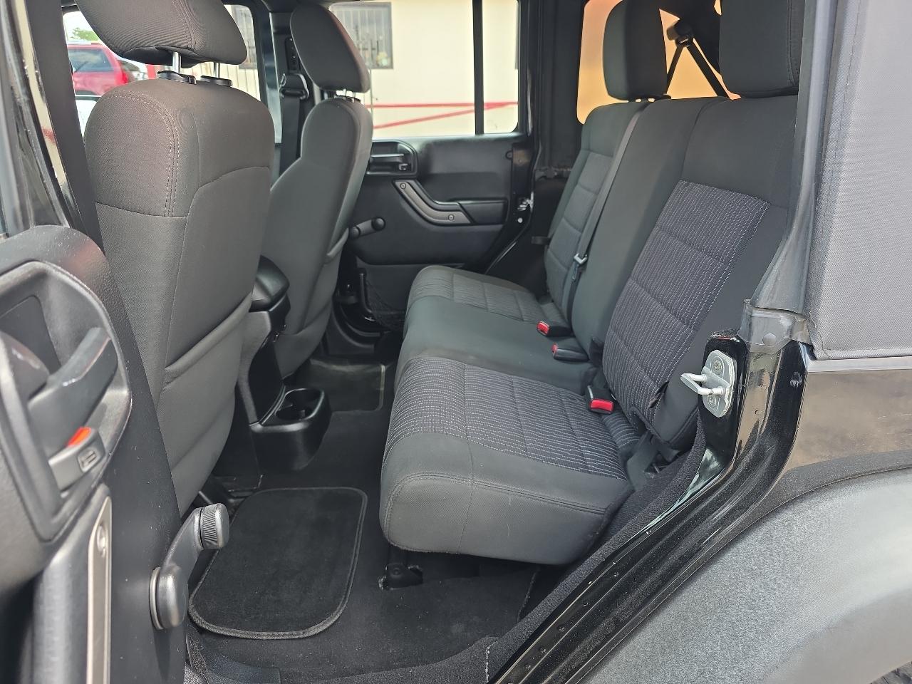 Jeep Wrangler Unlimited Sport 4WD 2012