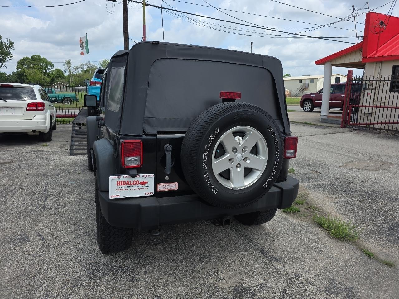 Jeep Wrangler Unlimited Sport 4WD 2012