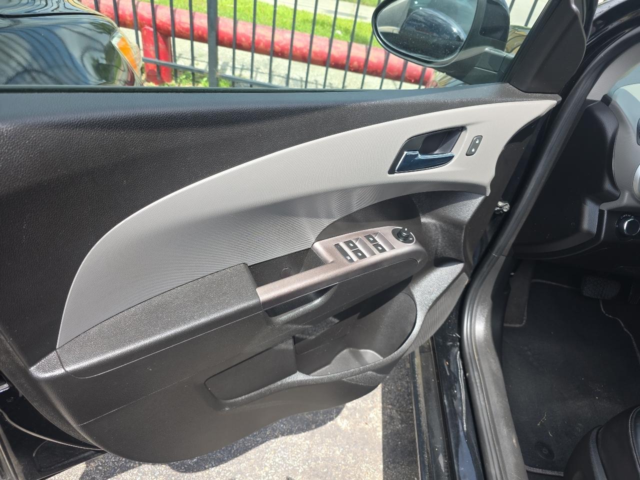 Chevrolet Sonic Premier Auto Sedan 2020