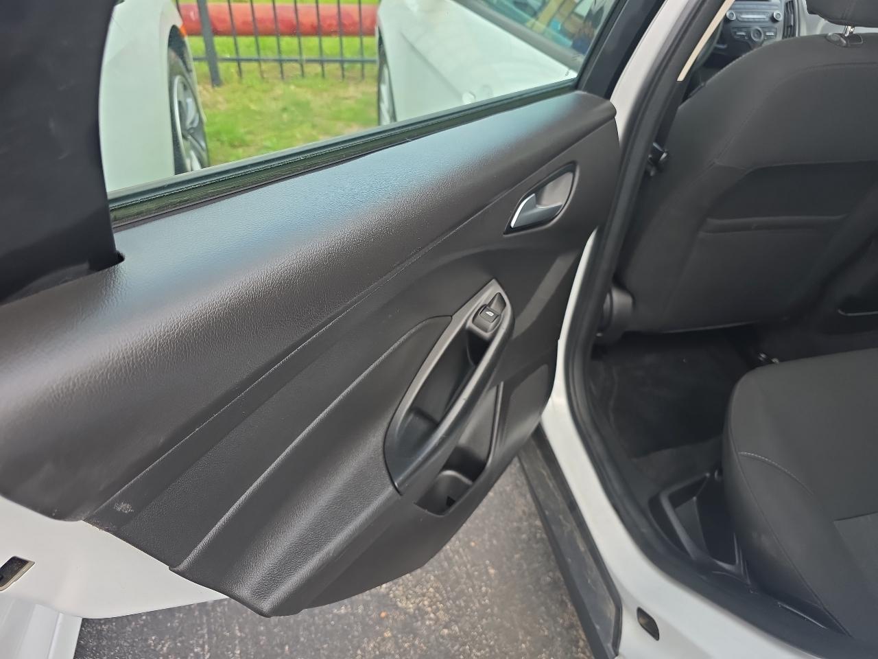 Ford Focus SE Hatch 2017