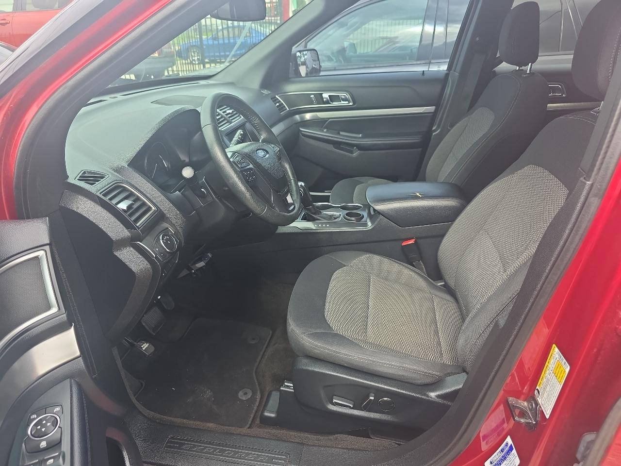 Ford Explorer XLT FWD 2018