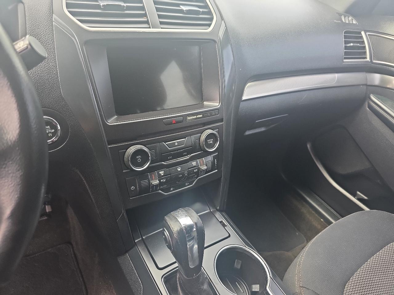 Ford Explorer XLT FWD 2018