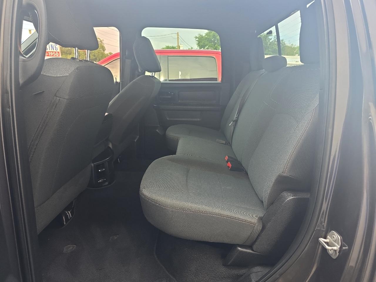 RAM 3500 Tradesman Crew Cab 4WD DRW 2022