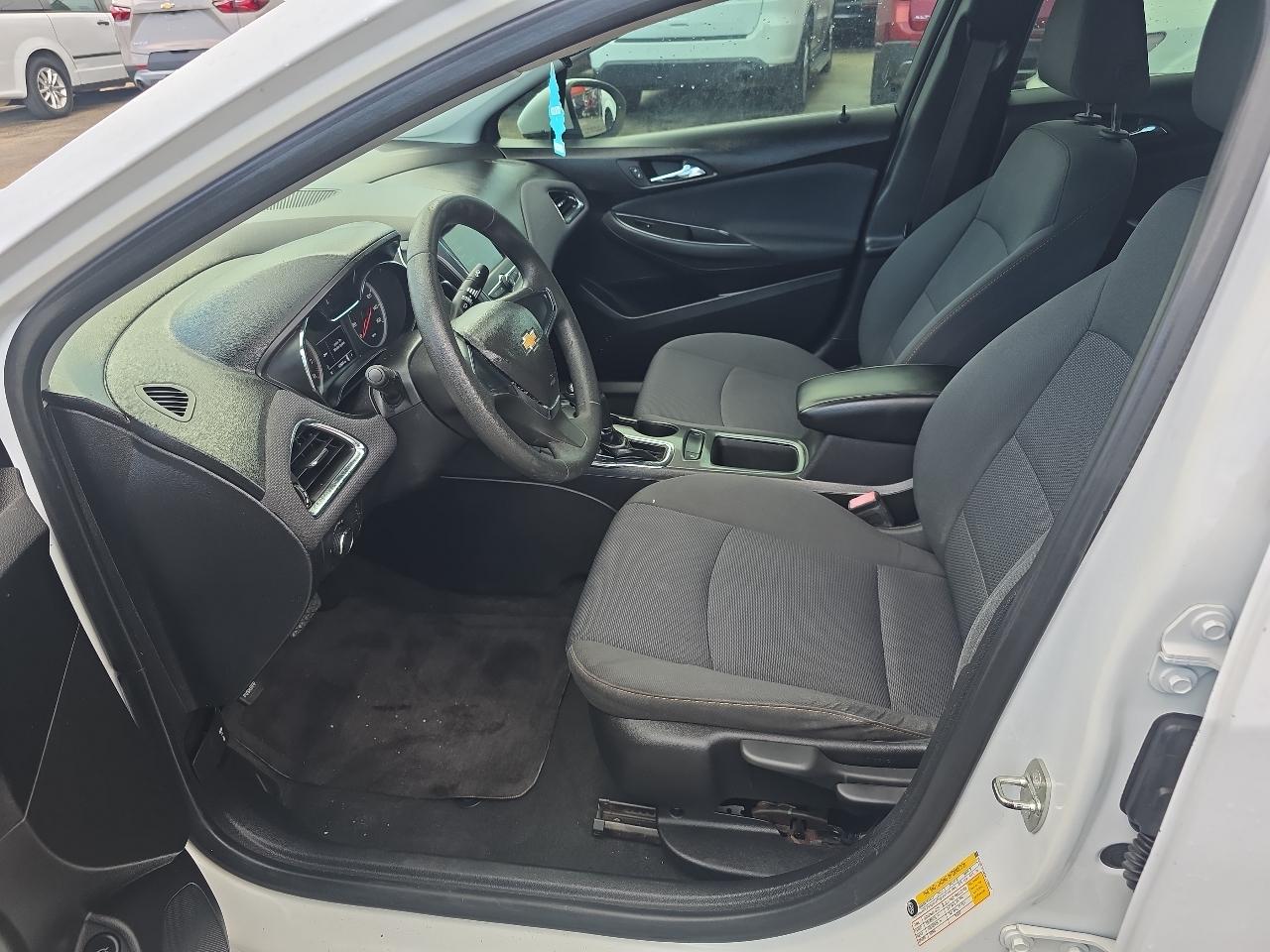 Chevrolet Cruze LS Auto 2019