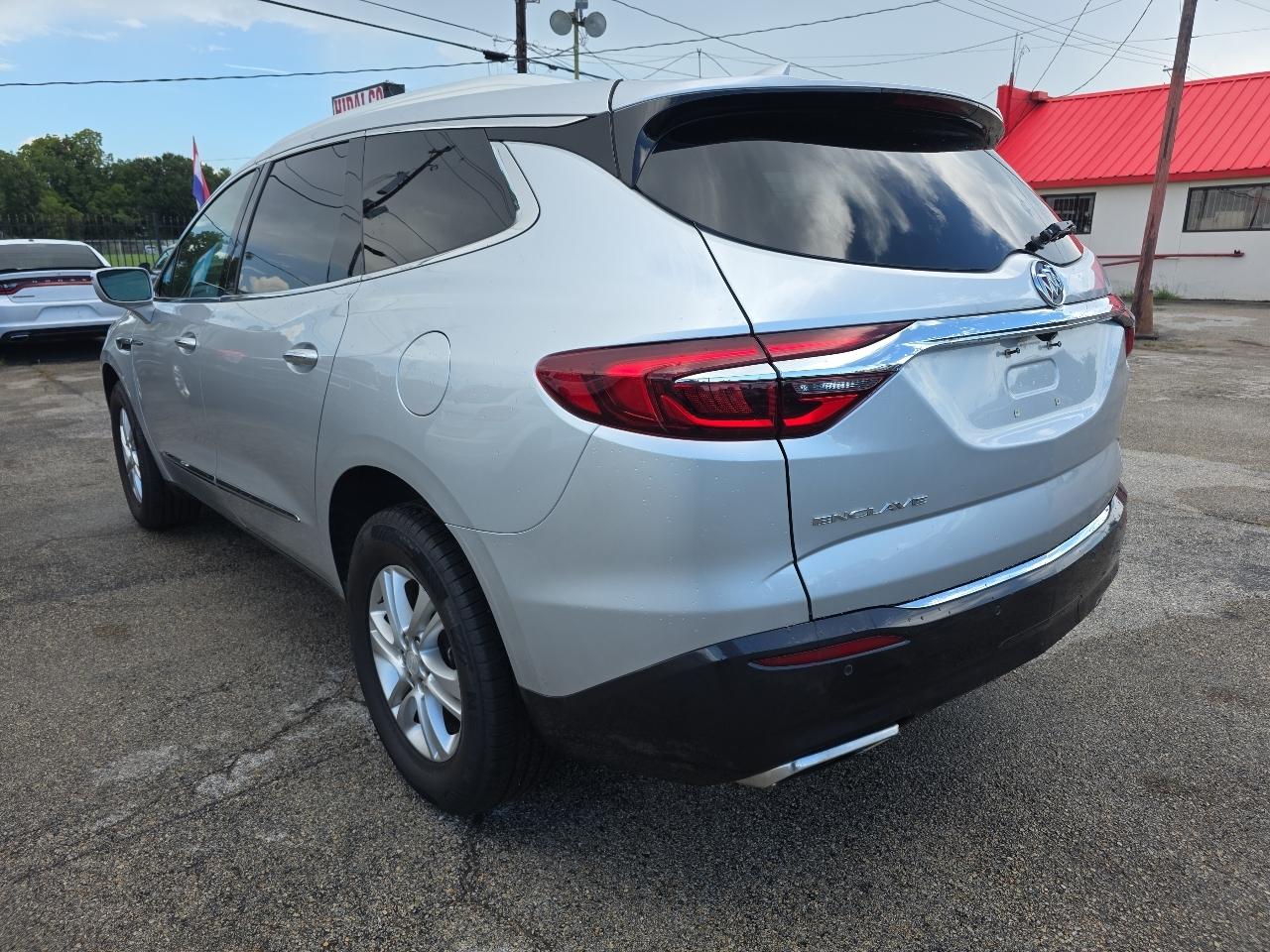 Buick Enclave Essence FWD 2020