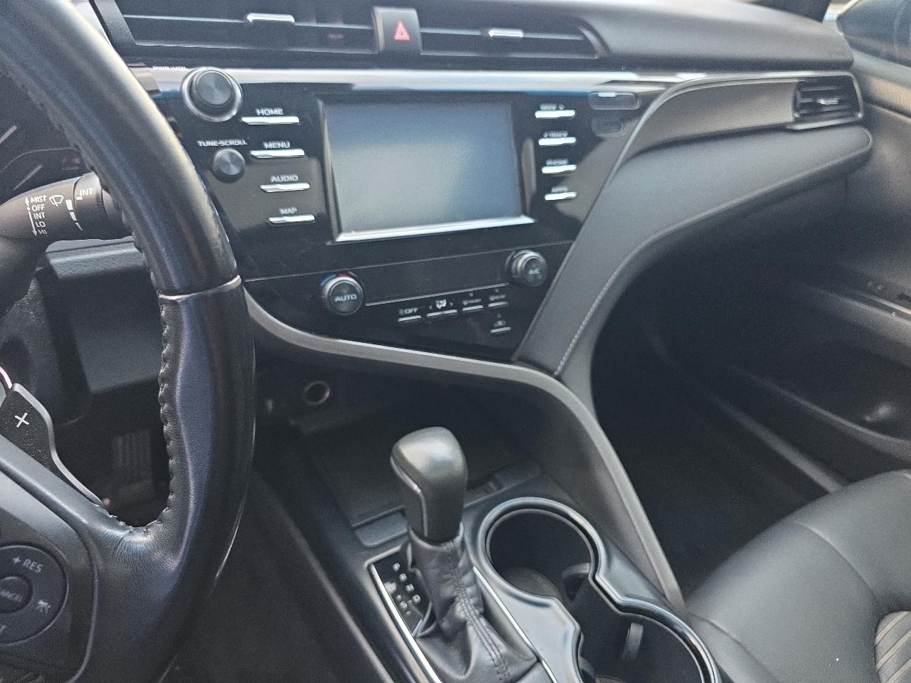 Toyota Camry XLE 2019
