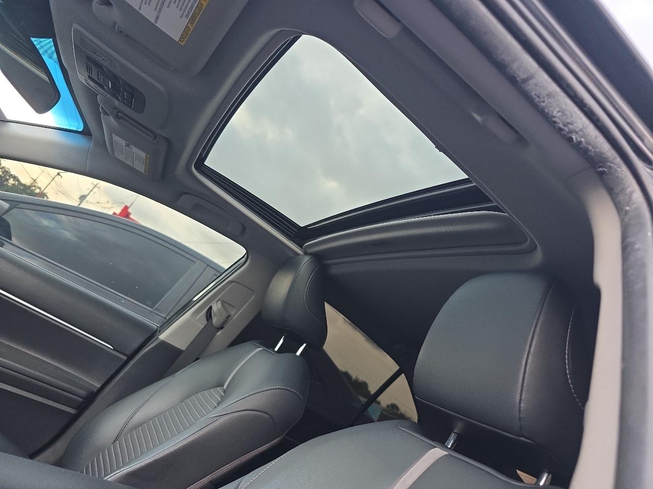 Toyota Camry XLE 2019