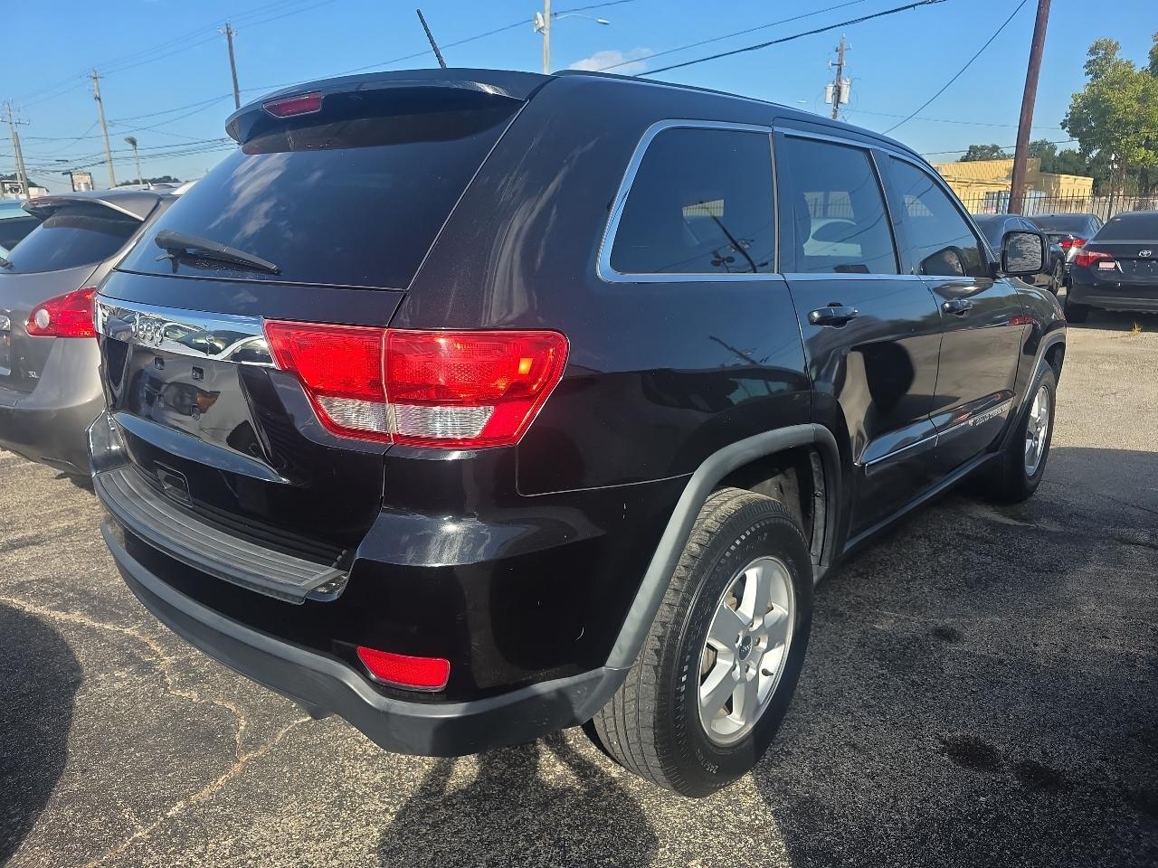 Jeep Grand Cherokee Laredo 2WD 2013