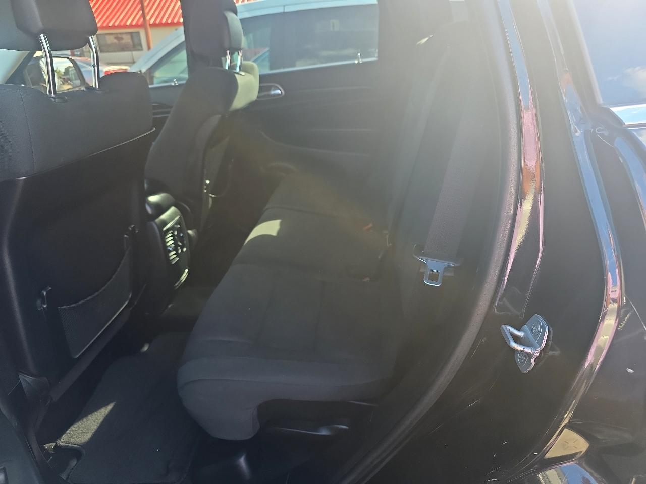 Jeep Grand Cherokee Laredo 2WD 2013