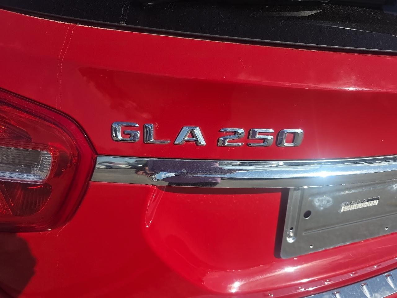 Mercedes-Benz GLA-Class GLA250 2016