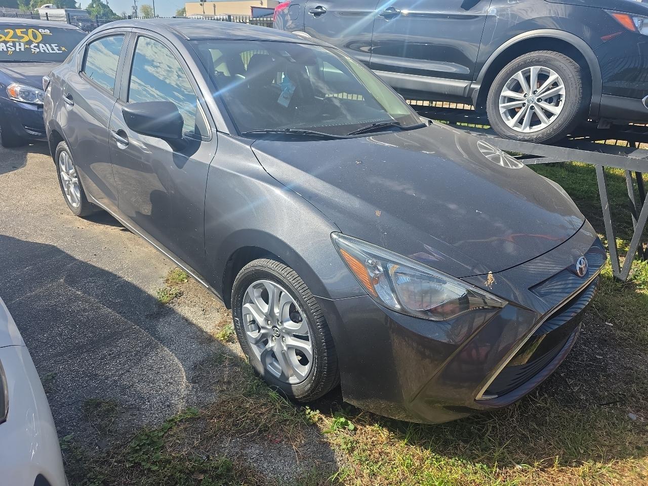 Toyota Yaris iA 6A 2018