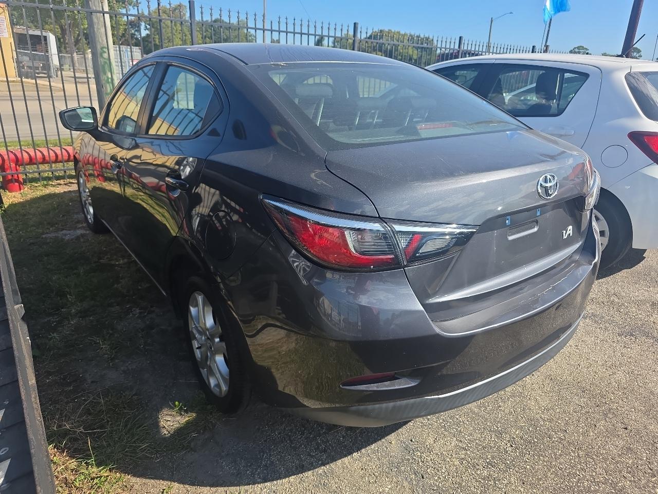 Toyota Yaris iA 6A 2018