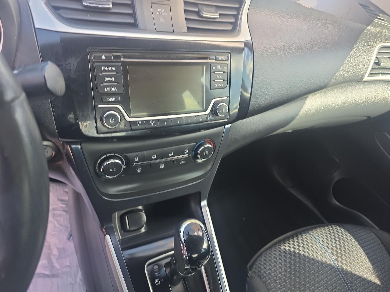 Nissan Sentra FE+ S 2016