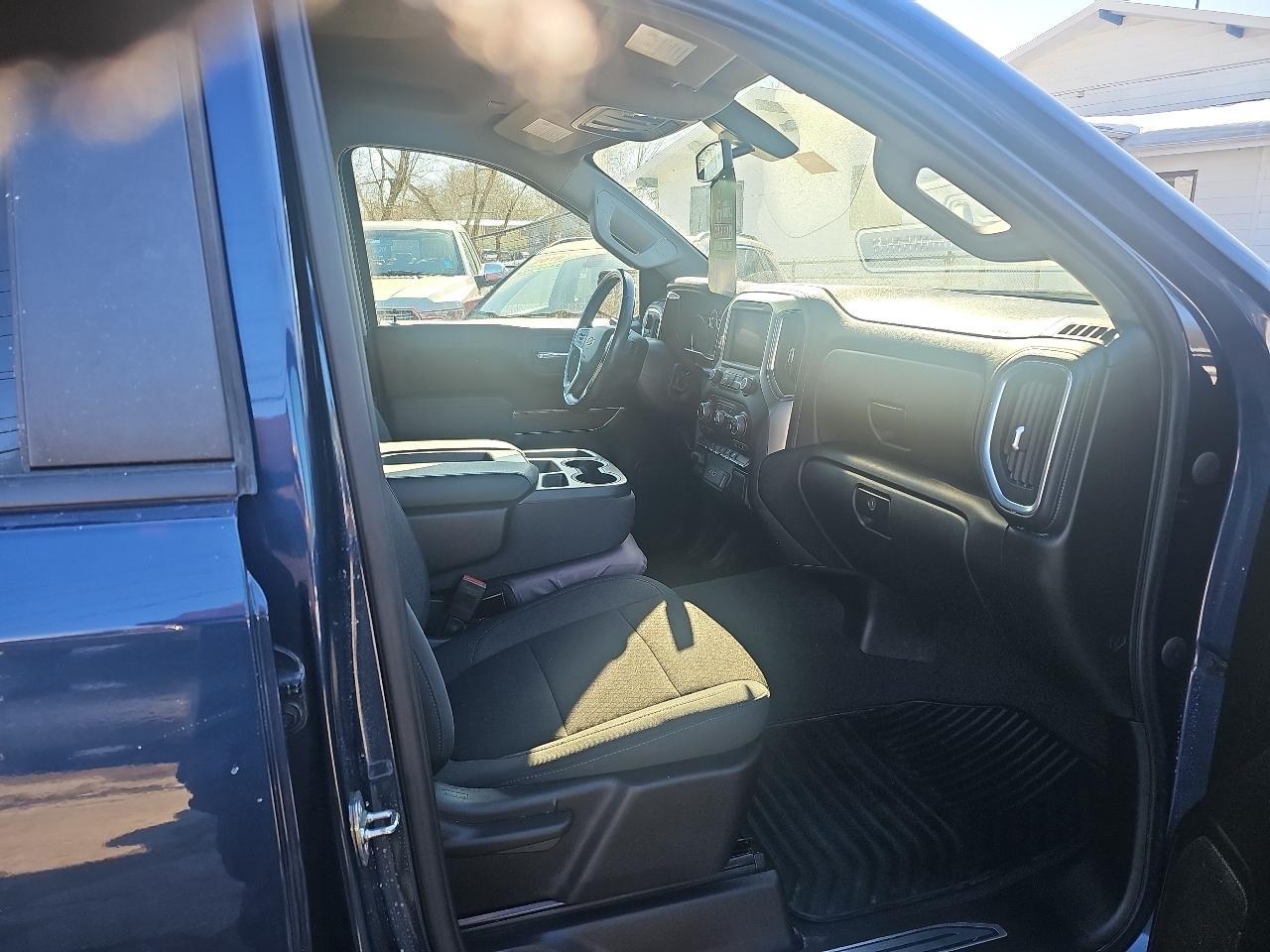 Chevrolet Silverado 1500 Limited LT Double Cab 4WD 2022