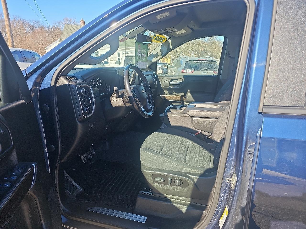 Chevrolet Silverado 1500 Limited LT Double Cab 4WD 2022