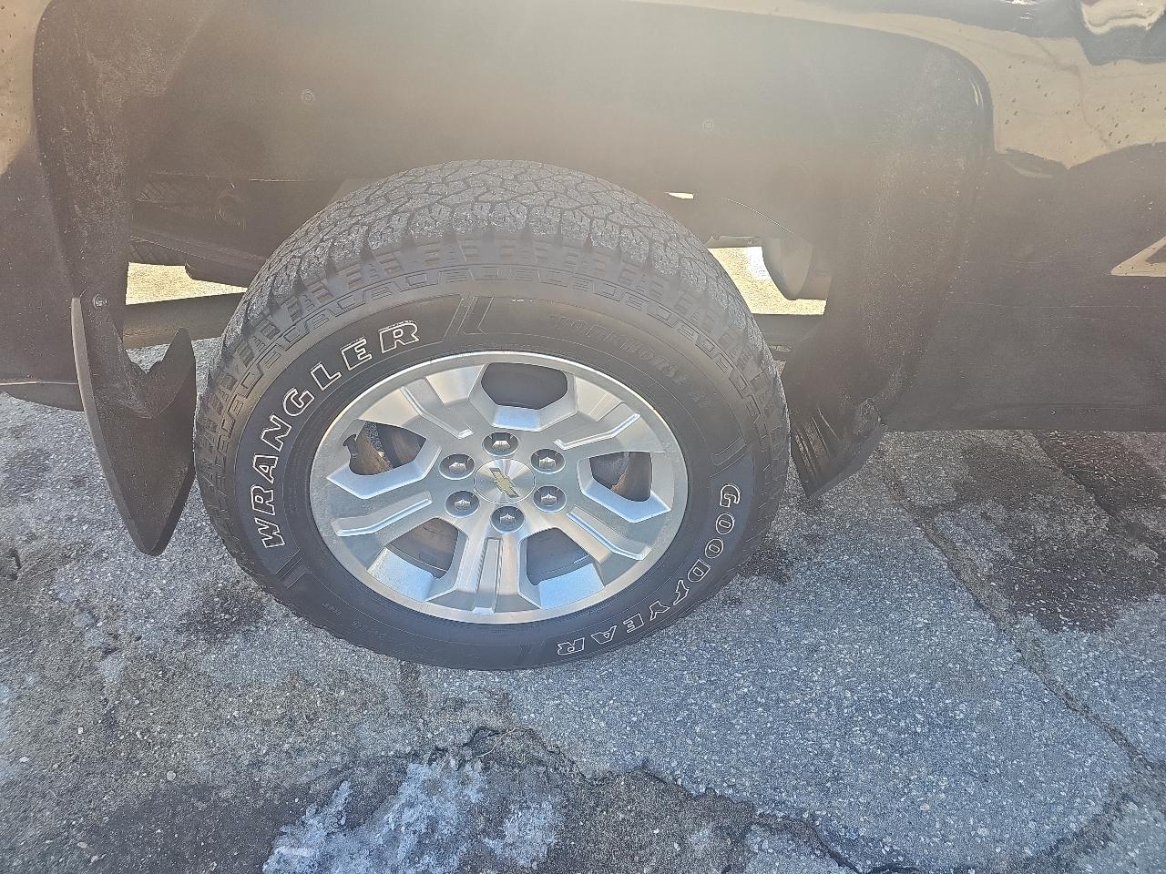 Chevrolet Silverado 1500 LT Double Cab 4WD 2017