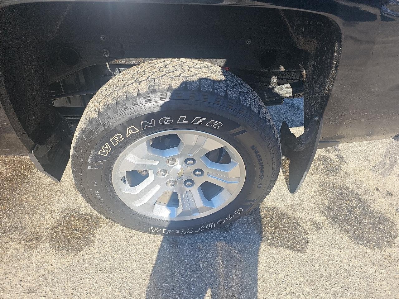 Chevrolet Silverado 1500 LT Double Cab 4WD 2017