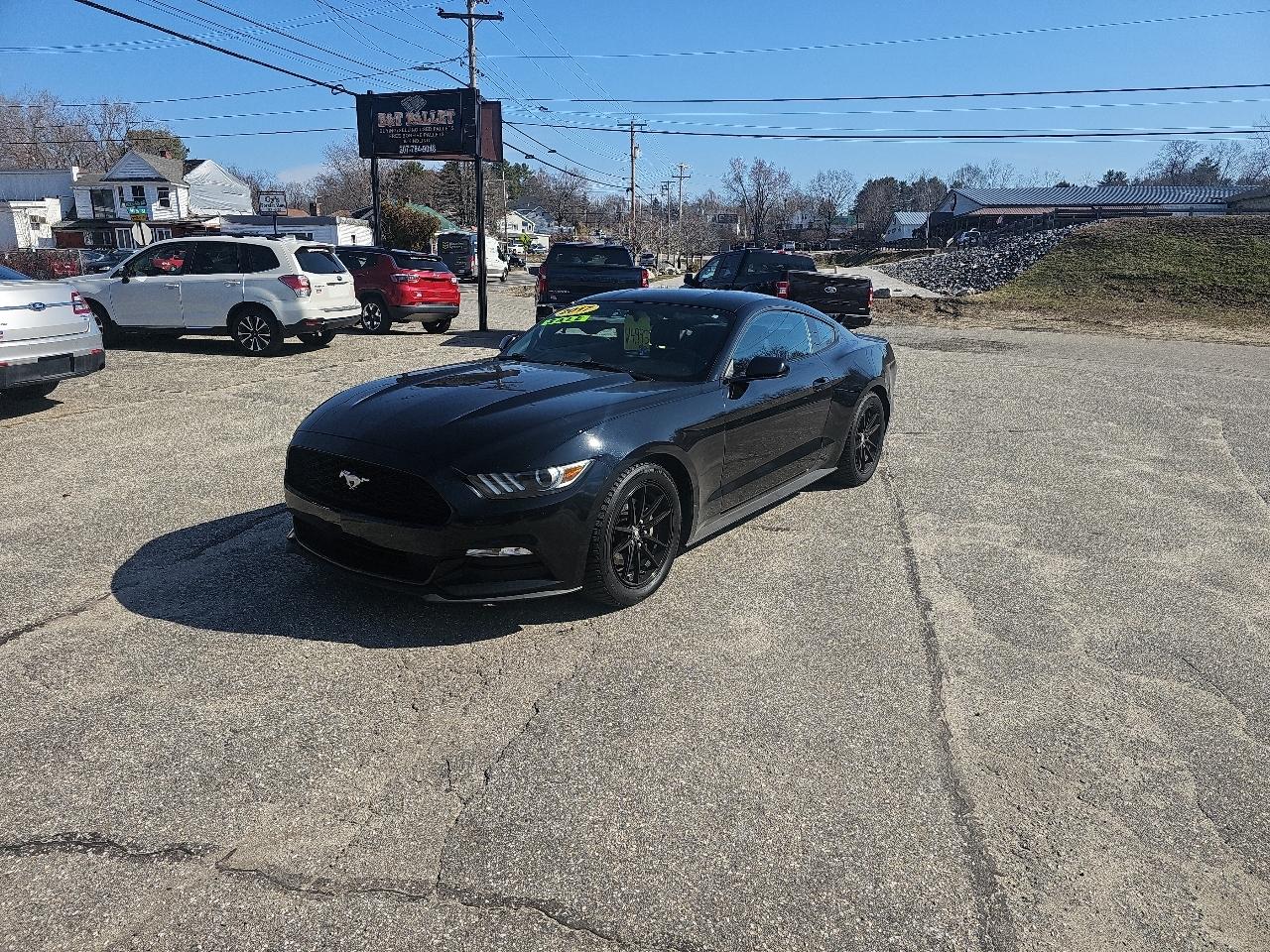 Ford Mustang V6 Coupe 2017
