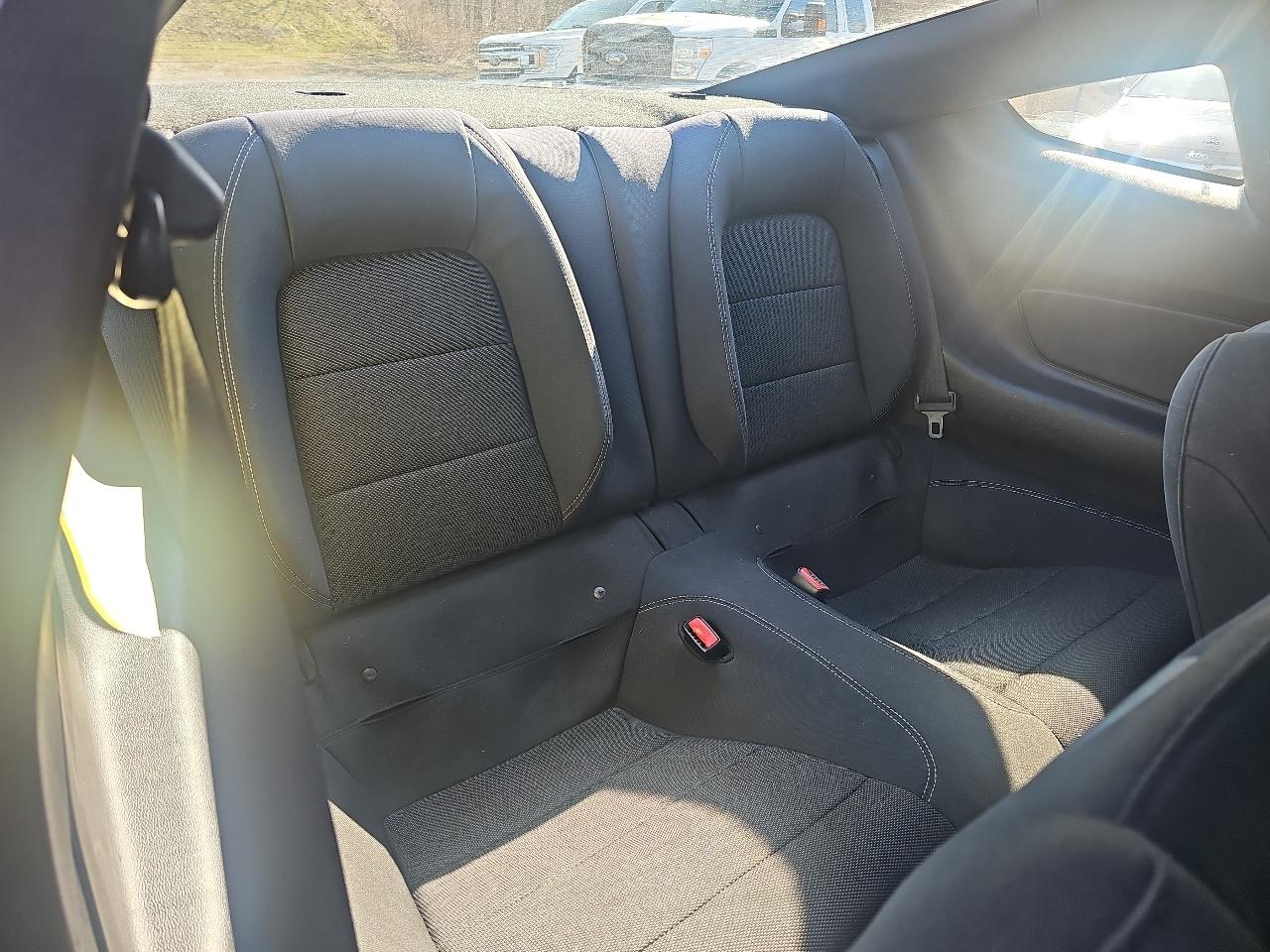 Ford Mustang V6 Coupe 2017