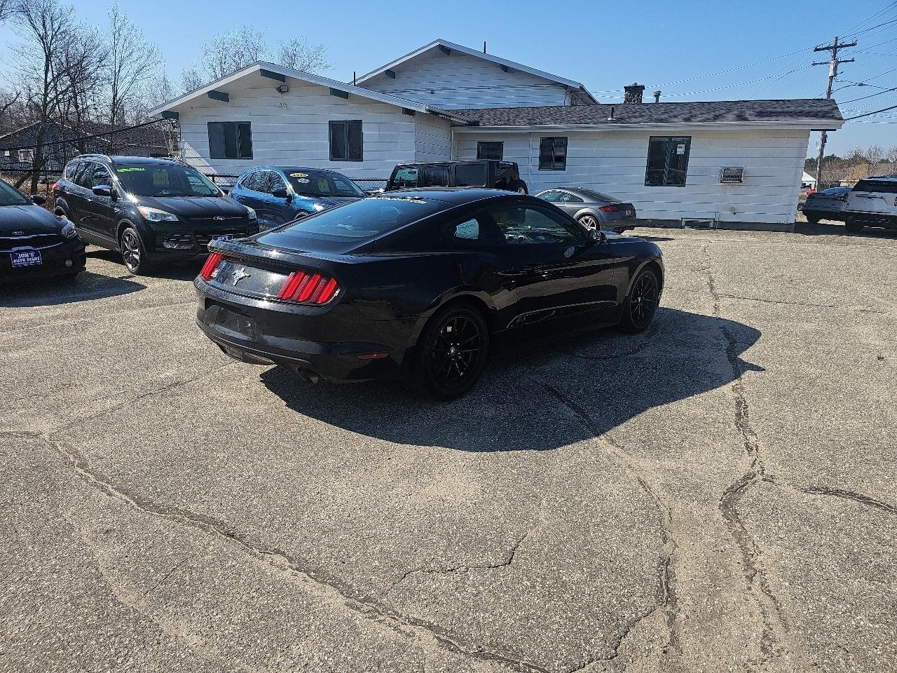 Ford Mustang V6 Coupe 2017