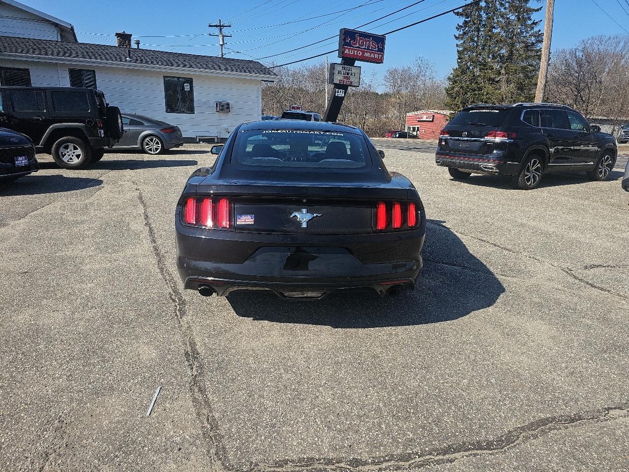 Ford Mustang V6 Coupe 2017