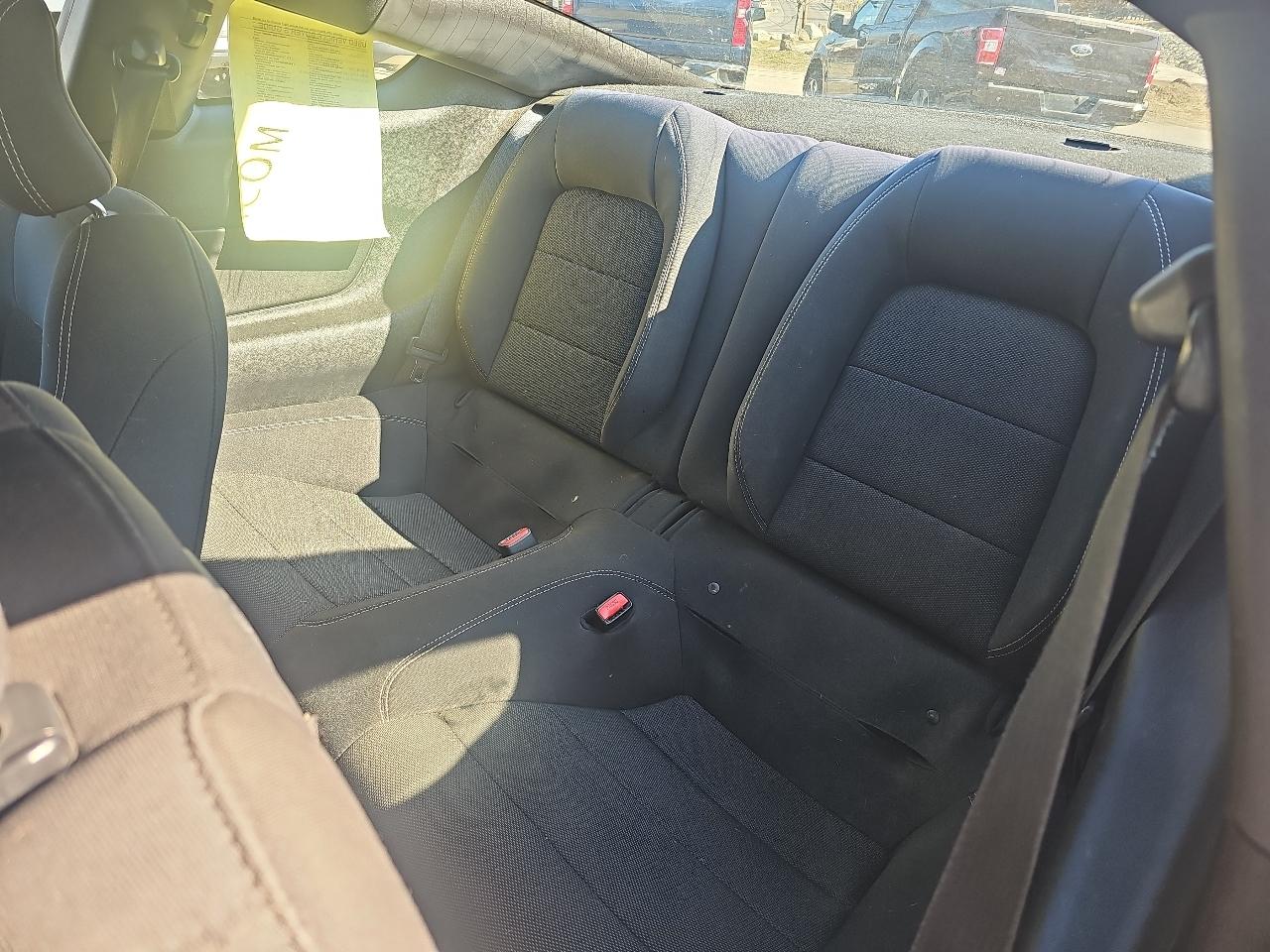 Ford Mustang V6 Coupe 2017