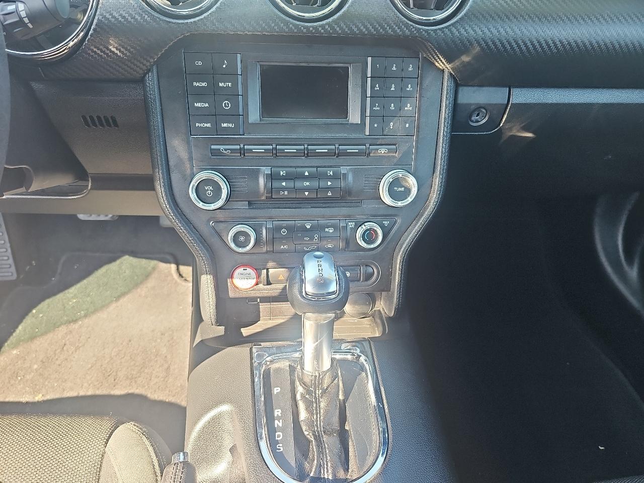 Ford Mustang V6 Coupe 2017