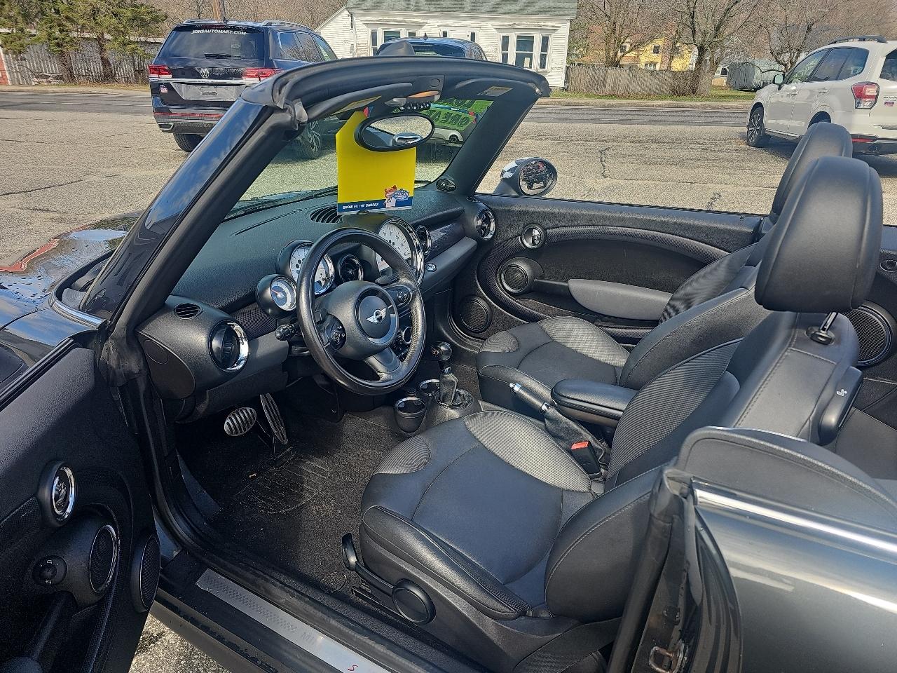 MINI Cooper S Convertible 2012