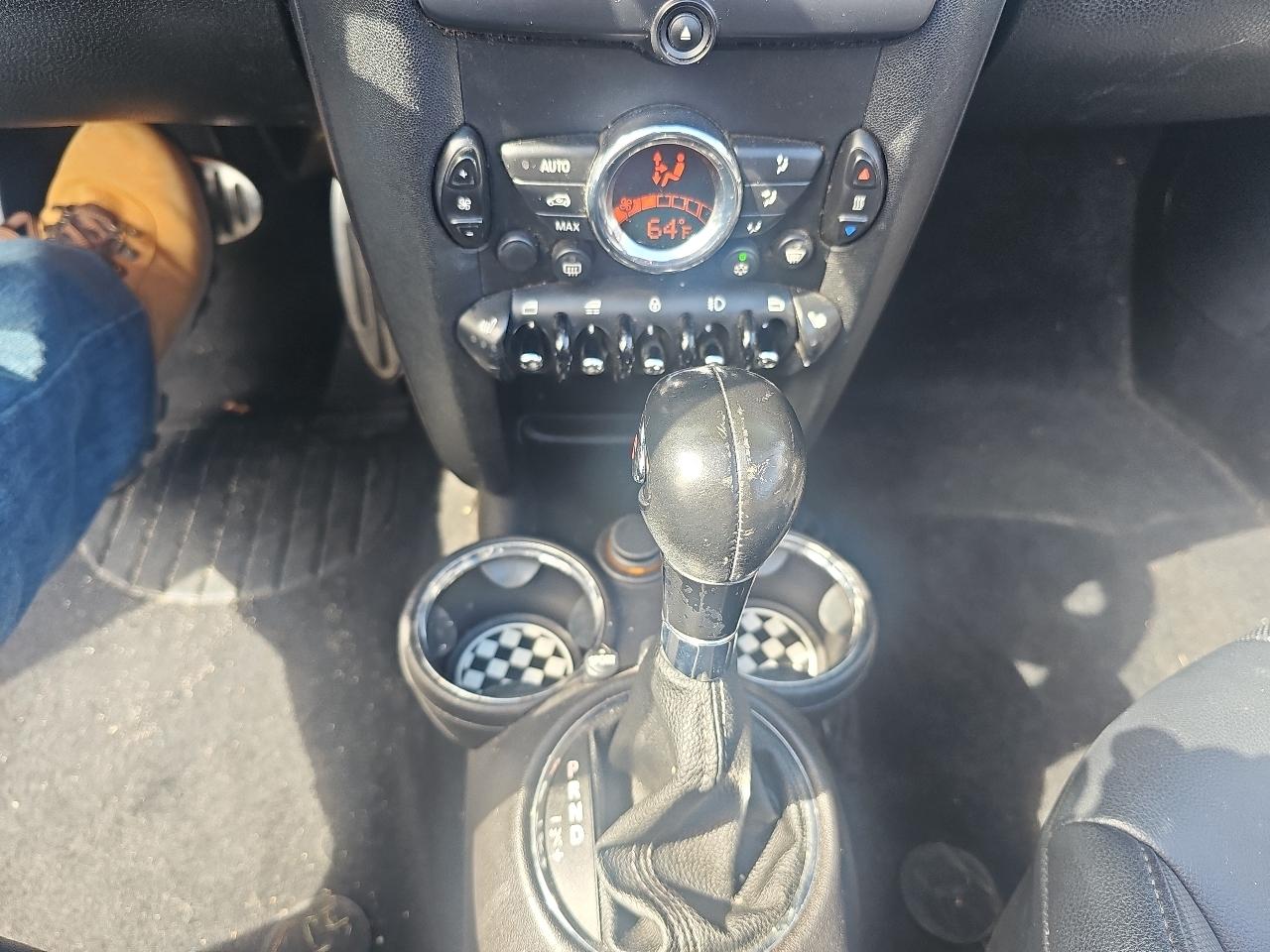 MINI Cooper S Convertible 2012