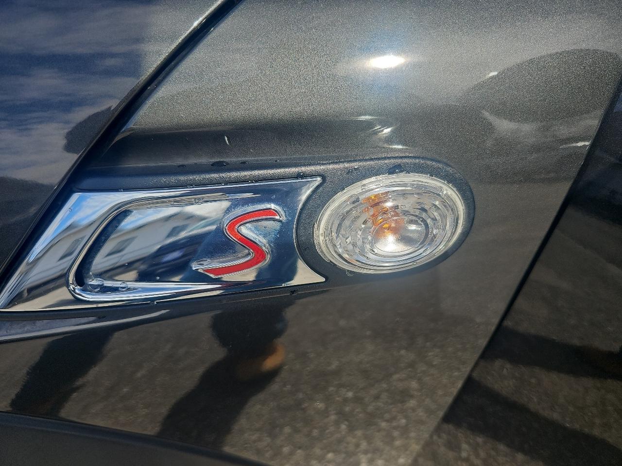 MINI Cooper S Convertible 2012