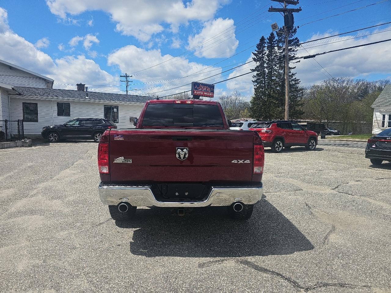 Ram Truck 1500 Classic SLT 4x4 Crew Cab 6'4" Box 2019