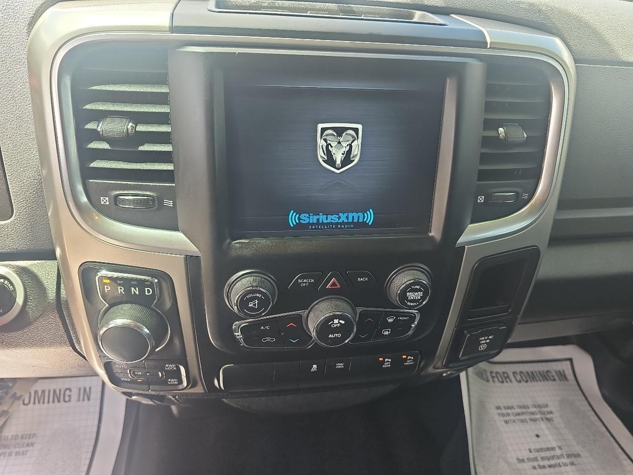 Ram Truck 1500 Classic SLT 4x4 Crew Cab 6'4" Box 2019