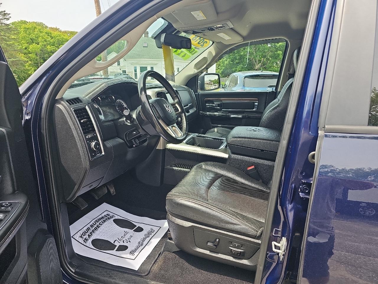 RAM 1500 Laramie Quad Cab 4WD 2018