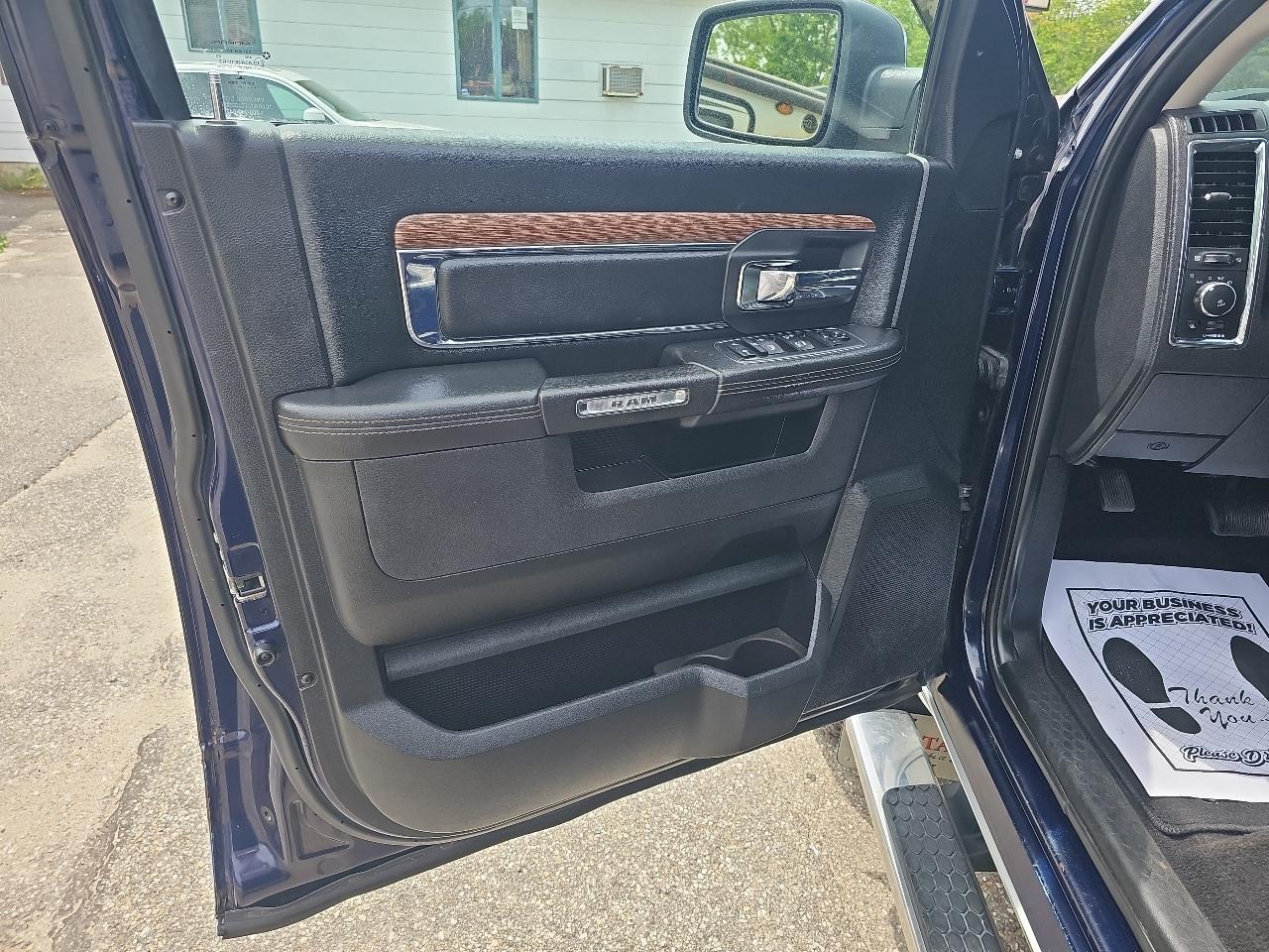 RAM 1500 Laramie Quad Cab 4WD 2018