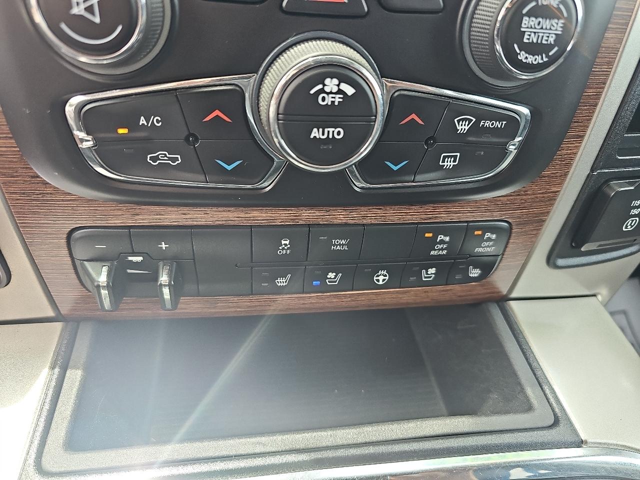RAM 1500 Laramie Quad Cab 4WD 2018