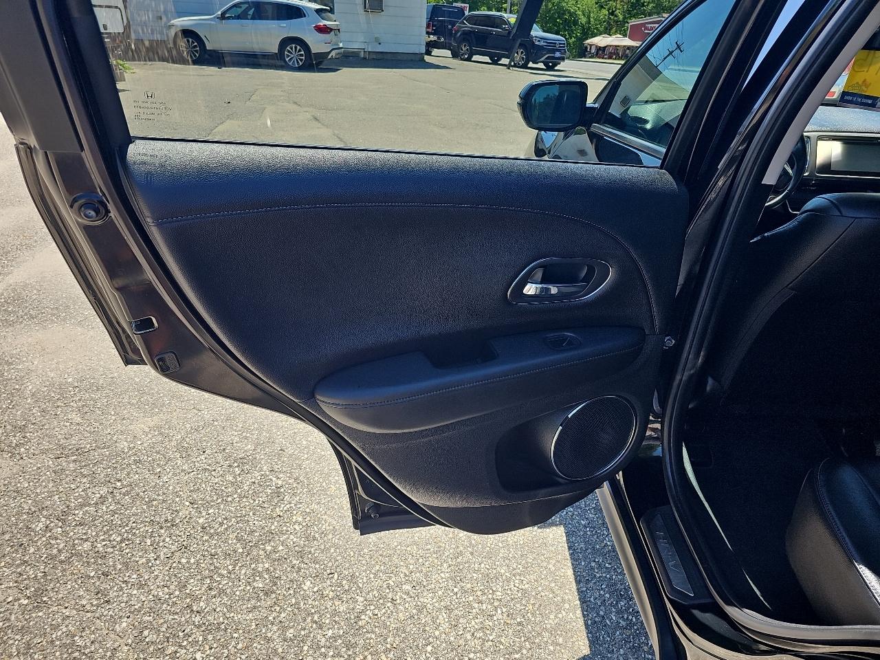 Honda HR-V EX-L w/Navigation 4WD CVT 2016