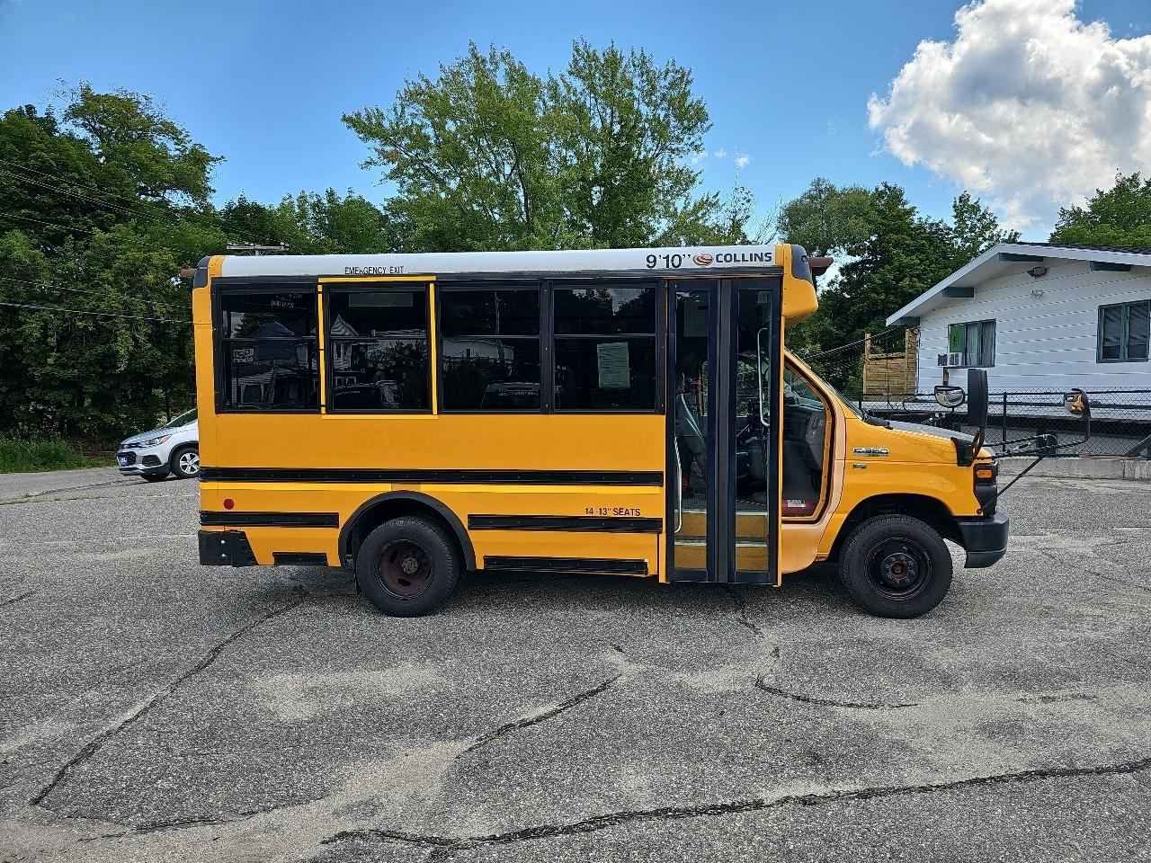 Ford Econoline E350 2015