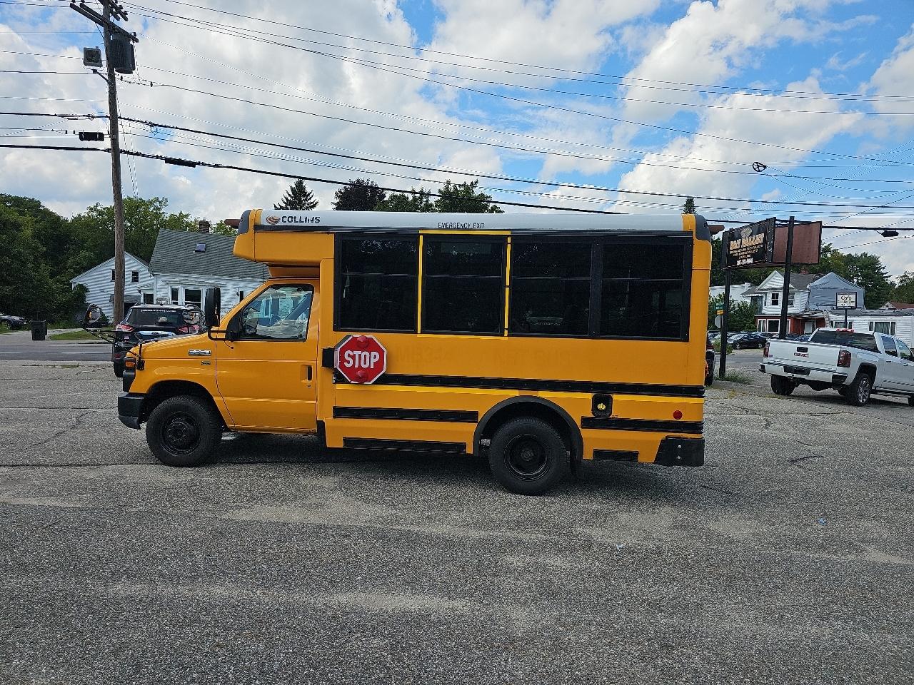 Ford Econoline E350 2015