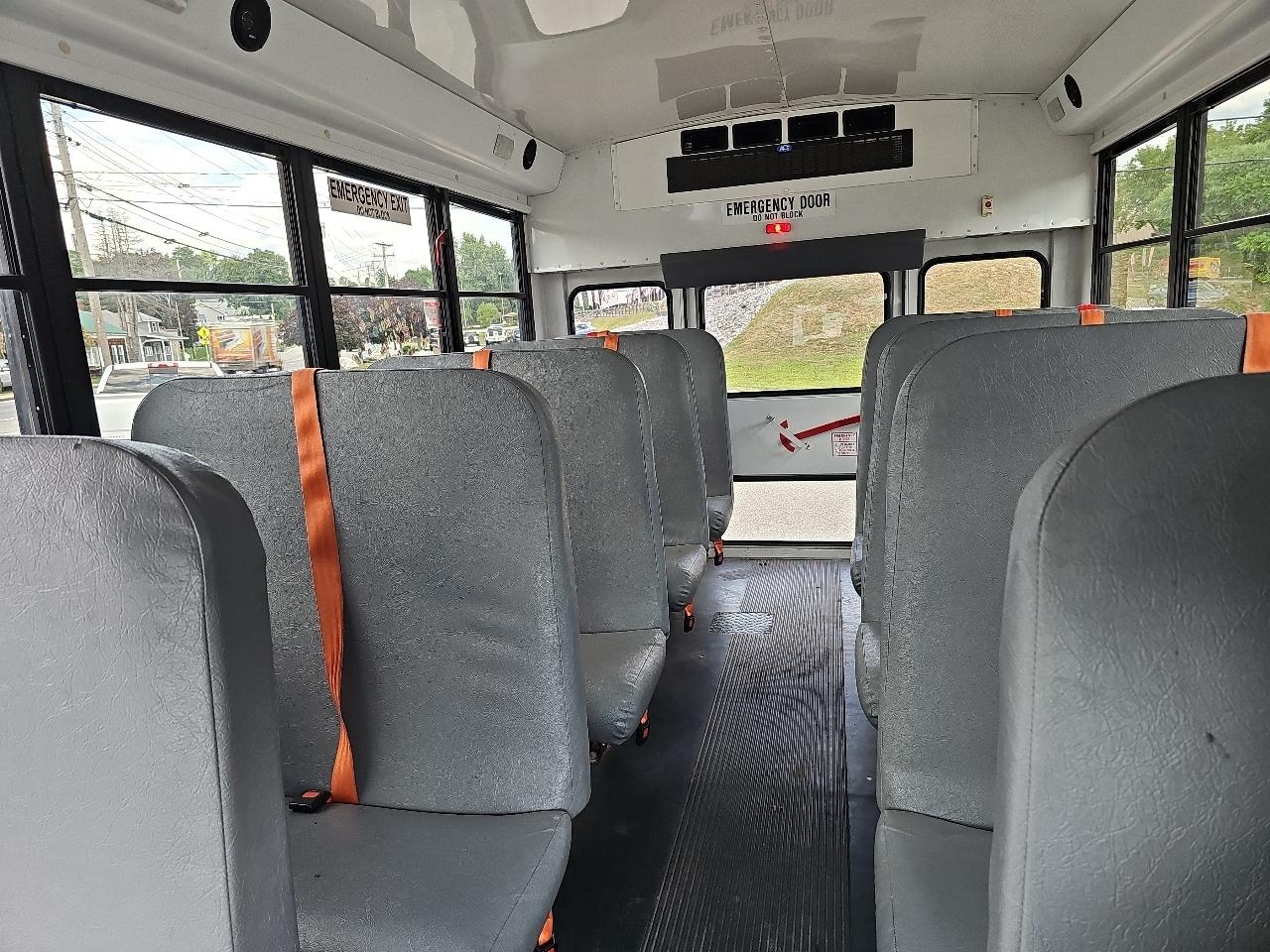 Ford Econoline E350 2015