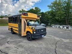 2015 Ford Econoline 