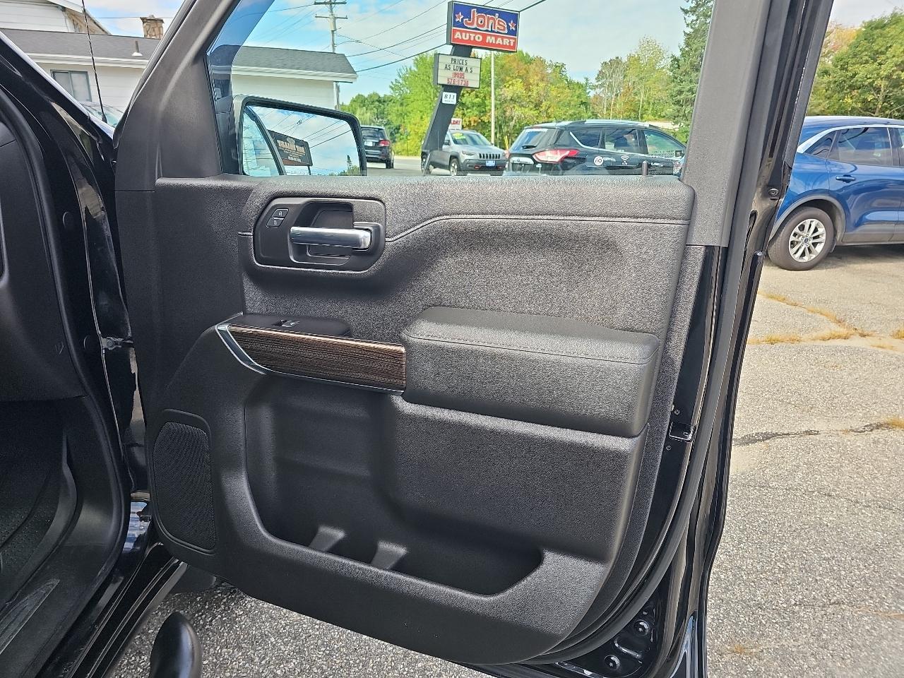 Chevrolet Silverado 1500 LT Trail Boss Crew Cab 4WD 2019
