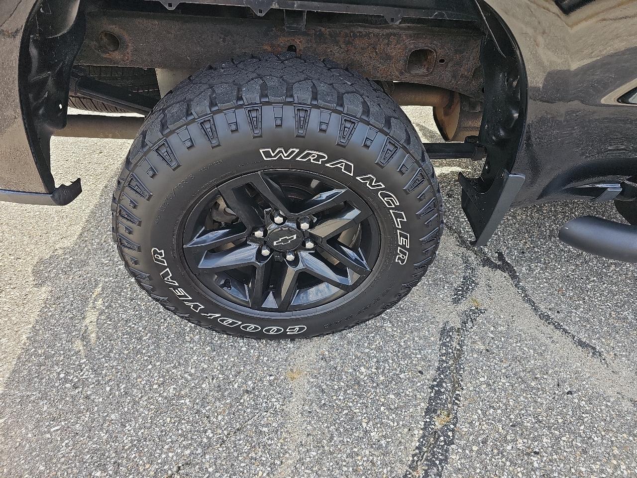 Chevrolet Silverado 1500 LT Trail Boss Crew Cab 4WD 2019